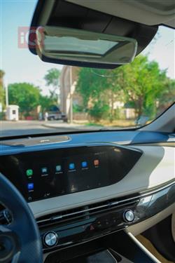 دۆنگ فینگ ئیلۆس هیوج